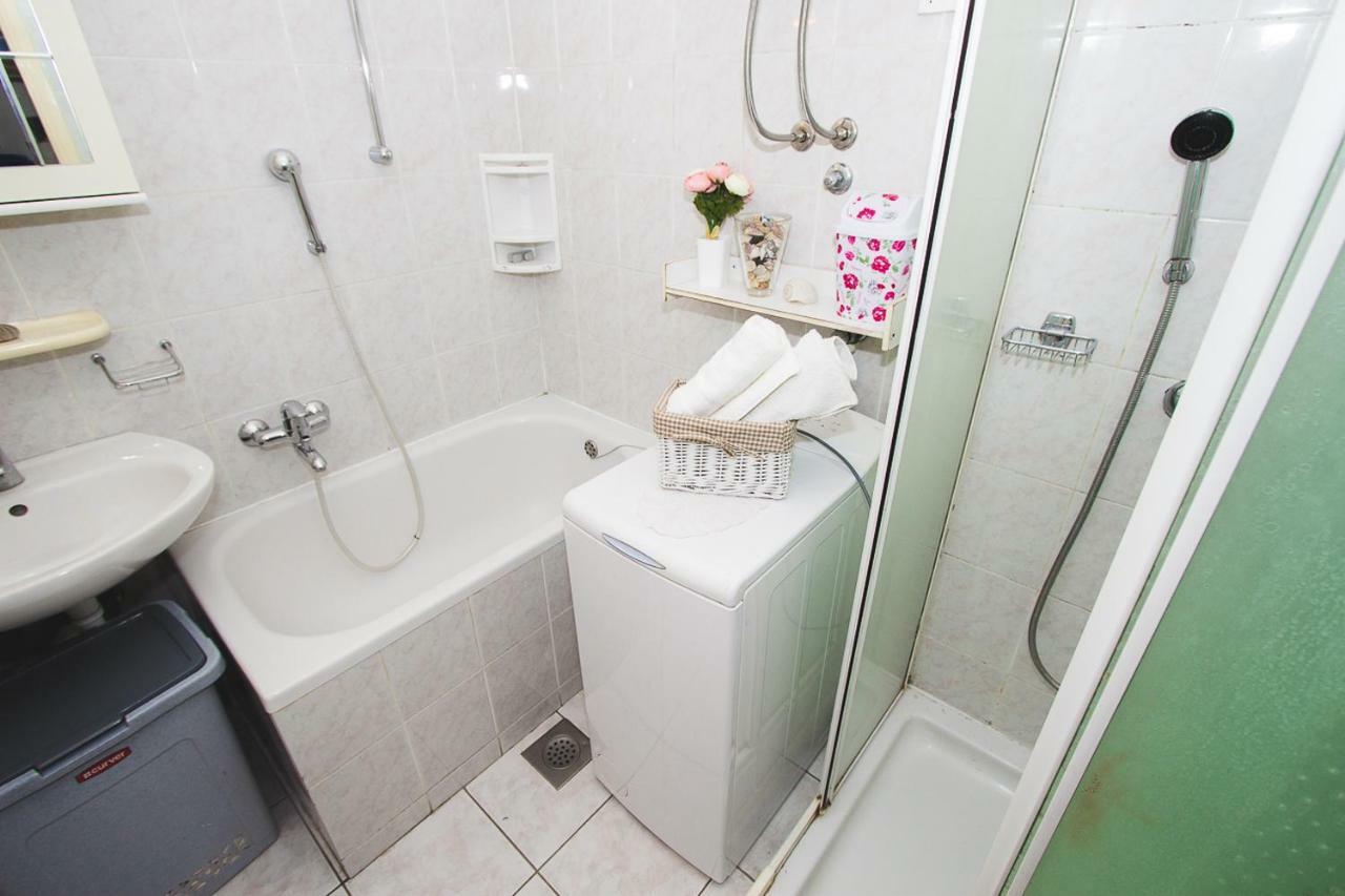 Apartment Ema 希贝尼克 外观 照片